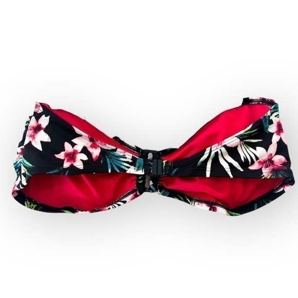 NEW strapless bikini top from target Australia - Picture 2 of 2